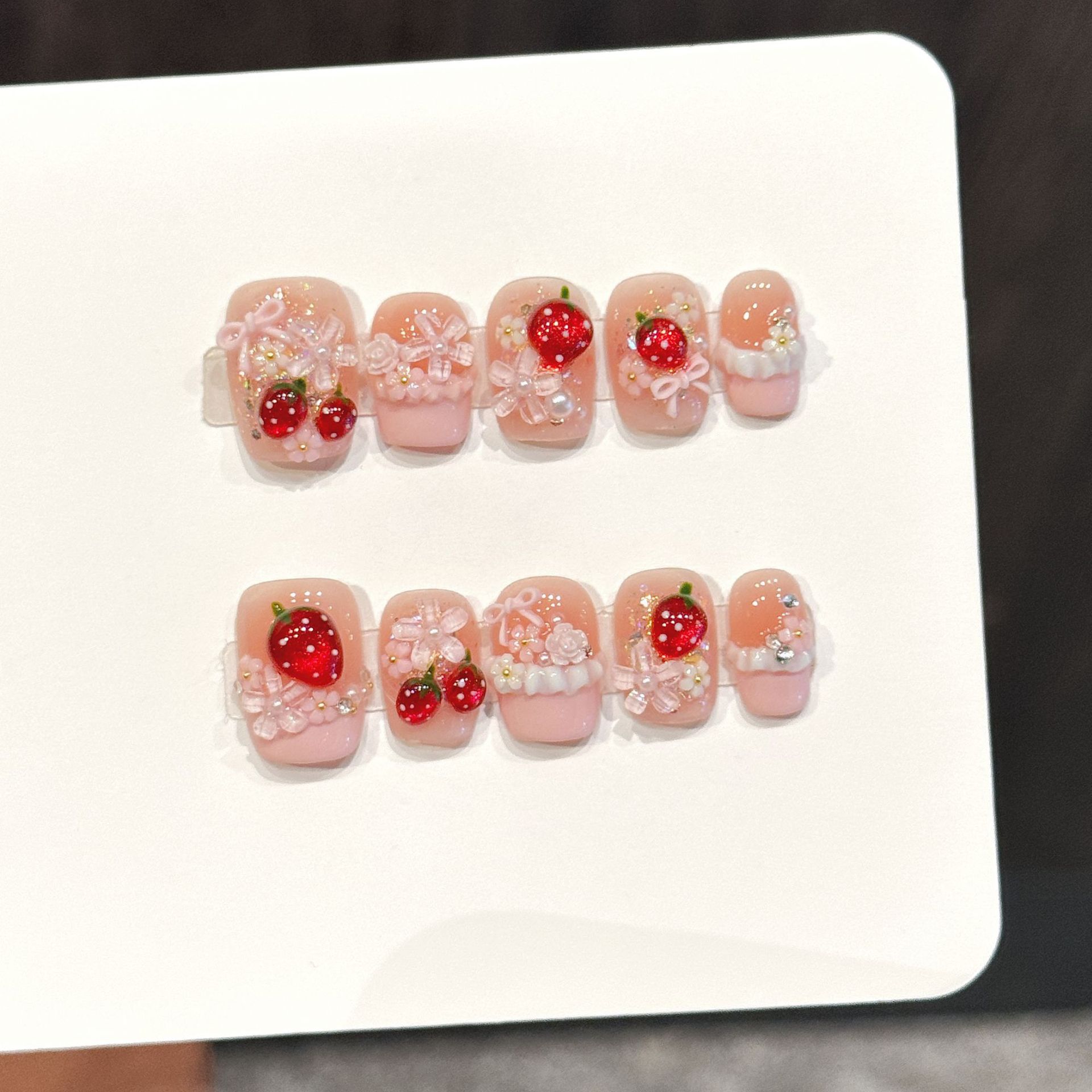 10 stuks schattige rode aardbe - Pressed Flower Art recensie en prijs